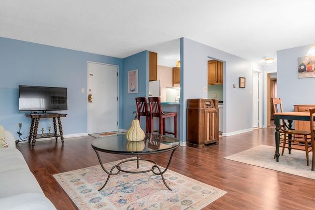 64 Main St 41B, Stoneham, MA 02180