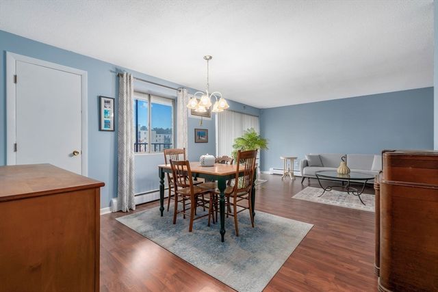 64 Main St 41B, Stoneham, MA 02180