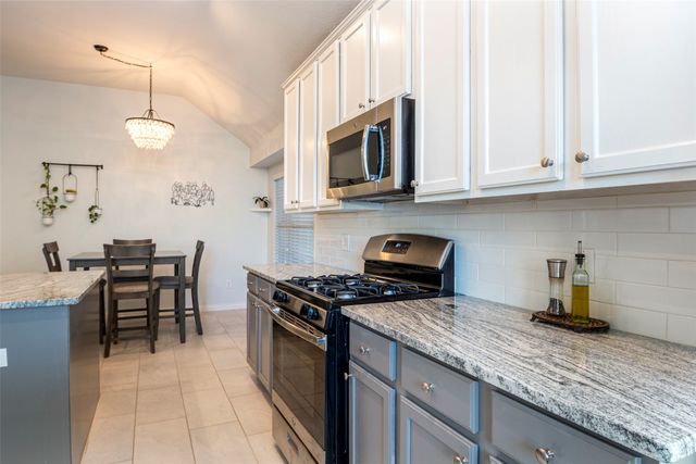 2409 Chesterwood Drive, Little Elm, TX 75068