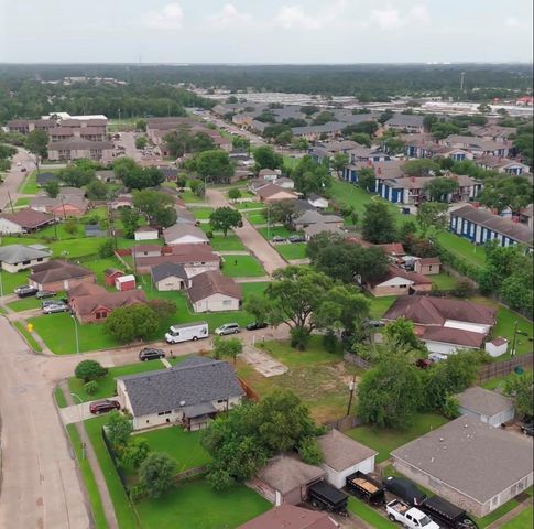 959 Greatwood Drive, Houston, TX 77013