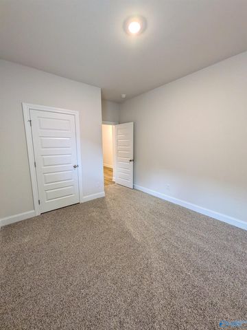 336 Jackson Point Circle NE, Huntsville, AL 35811