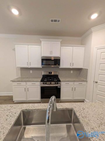 336 Jackson Point Circle NE, Huntsville, AL 35811