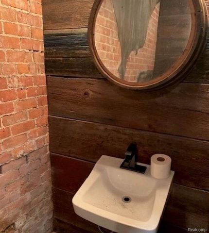 4536 Michigan Avenue, Detroit, MI 48210