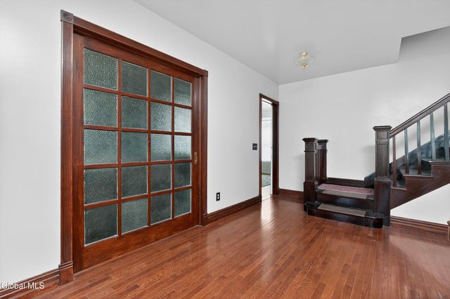 484 Kenwood Avenue, Bethlehem, NY 12054