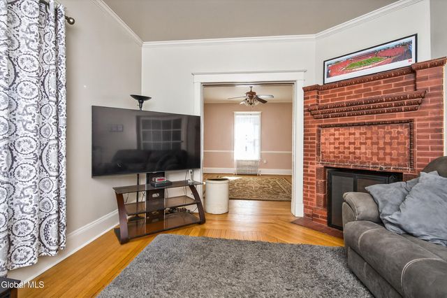 484 Kenwood Avenue, Bethlehem, NY 12054