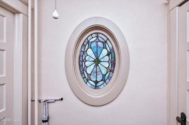 484 Kenwood Avenue, Bethlehem, NY 12054