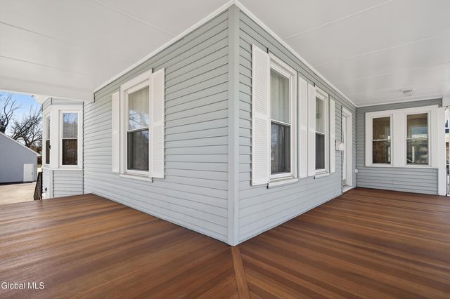 484 Kenwood Avenue, Bethlehem, NY 12054