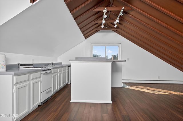 484 Kenwood Avenue, Bethlehem, NY 12054