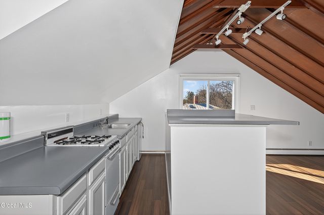 484 Kenwood Avenue, Bethlehem, NY 12054