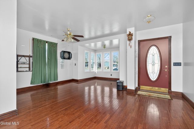 484 Kenwood Avenue, Bethlehem, NY 12054