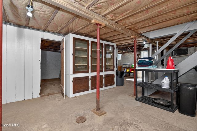 484 Kenwood Avenue, Bethlehem, NY 12054