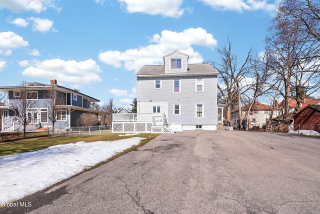 484 Kenwood Avenue, Bethlehem, NY 12054