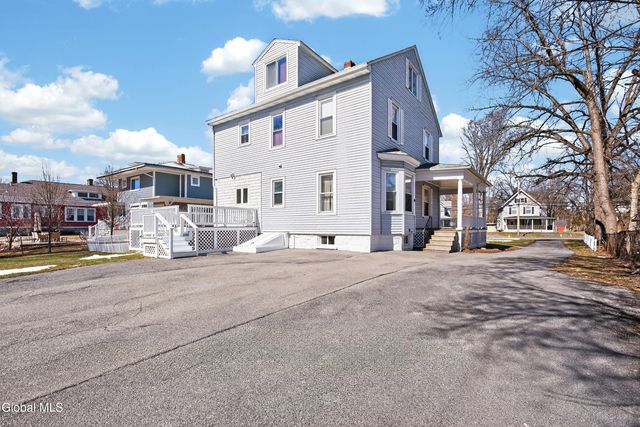 484 Kenwood Avenue, Bethlehem, NY 12054