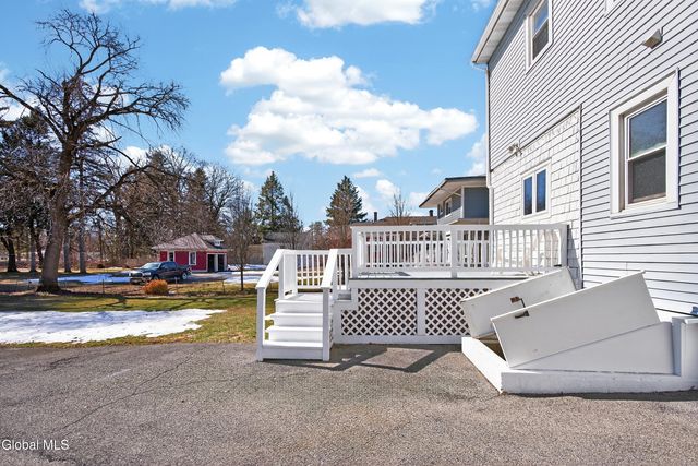 484 Kenwood Avenue, Bethlehem, NY 12054