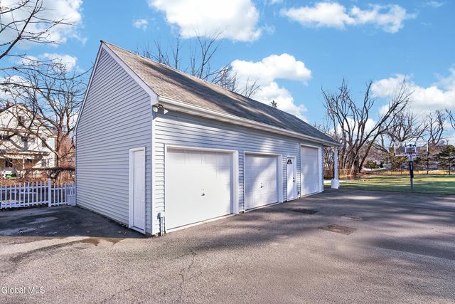 484 Kenwood Avenue, Bethlehem, NY 12054