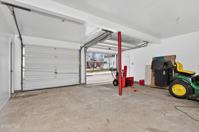 484 Kenwood Avenue, Bethlehem, NY 12054