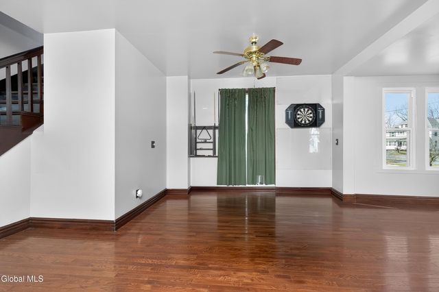 484 Kenwood Avenue, Bethlehem, NY 12054