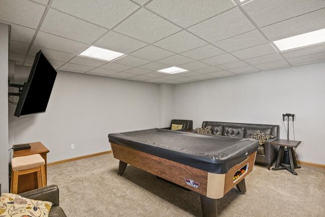 607 Apache Drive, Fremont, MI 49412