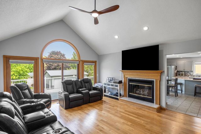 607 Apache Drive, Fremont, MI 49412