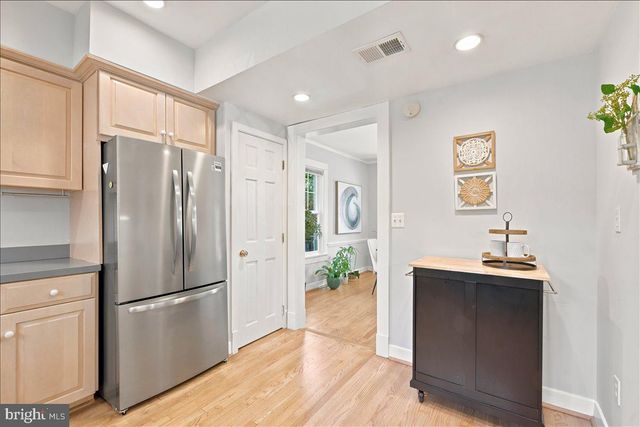 2800 S ARLINGTON RIDGE RD, Arlington, VA 22202