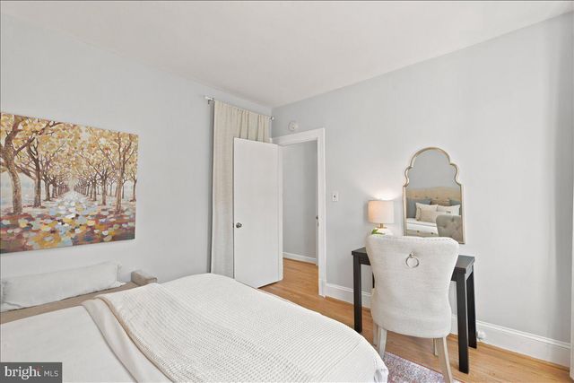 2800 S ARLINGTON RIDGE RD, Arlington, VA 22202