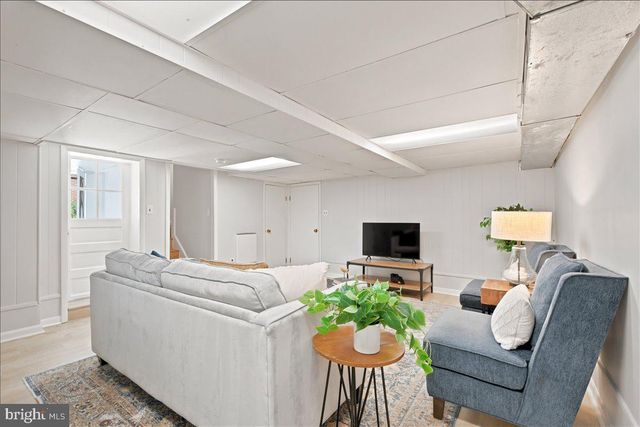 2800 S ARLINGTON RIDGE RD, Arlington, VA 22202