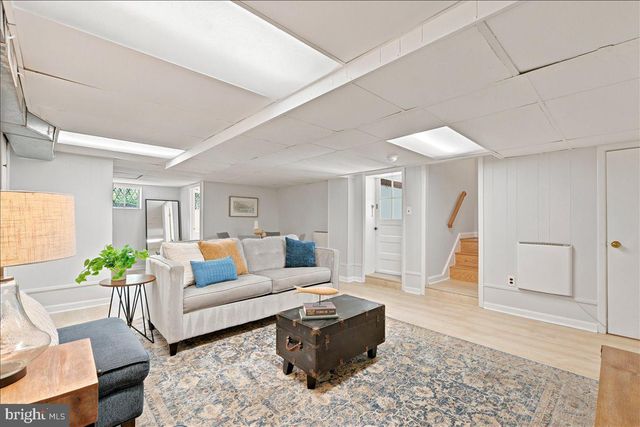 2800 S ARLINGTON RIDGE RD, Arlington, VA 22202