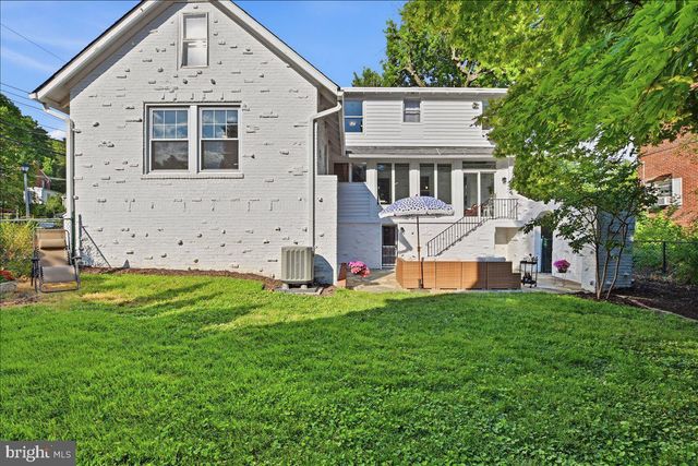 2800 S ARLINGTON RIDGE RD, Arlington, VA 22202