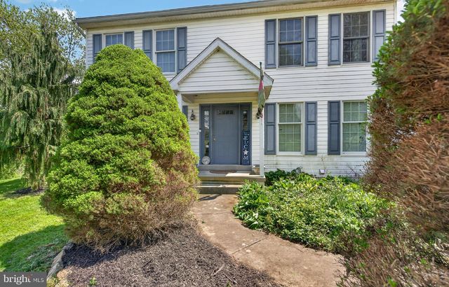 45 LATHAM RD, Nottingham, PA 19362