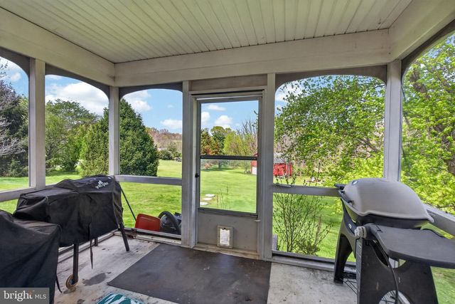 45 LATHAM RD, Nottingham, PA 19362