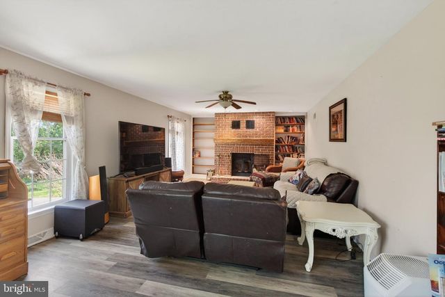 45 LATHAM RD, Nottingham, PA 19362