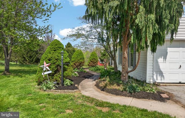 45 LATHAM RD, Nottingham, PA 19362