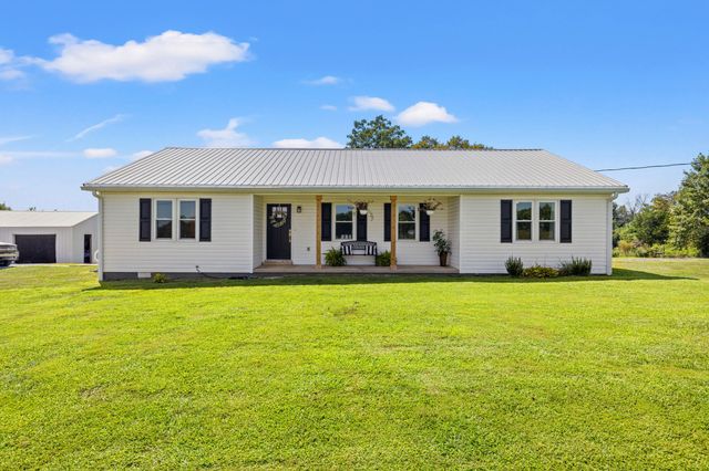 5200 Louisville Road, Salvisa, KY 40372