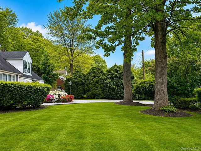 61 E Hall Ave, New City, NY 10956