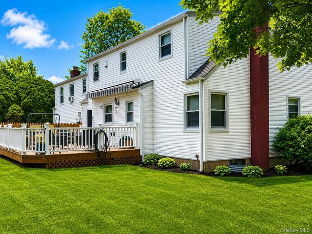 61 E Hall Ave, New City, NY 10956