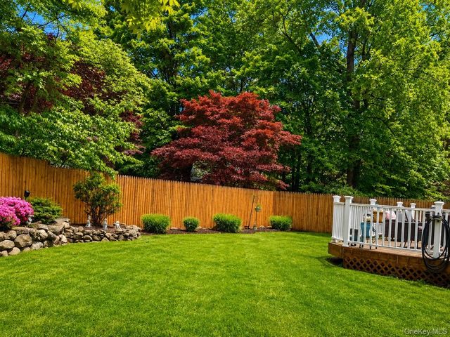 61 E Hall Ave, New City, NY 10956