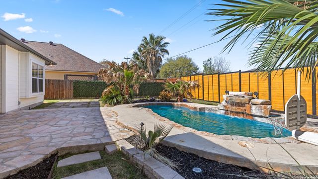 2369 N Ranch Estates, New Braunfels, TX 78130