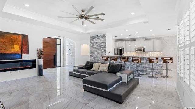 2369 N Ranch Estates, New Braunfels, TX 78130
