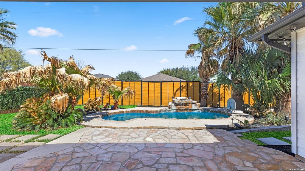 2369 N Ranch Estates, New Braunfels, TX 78130