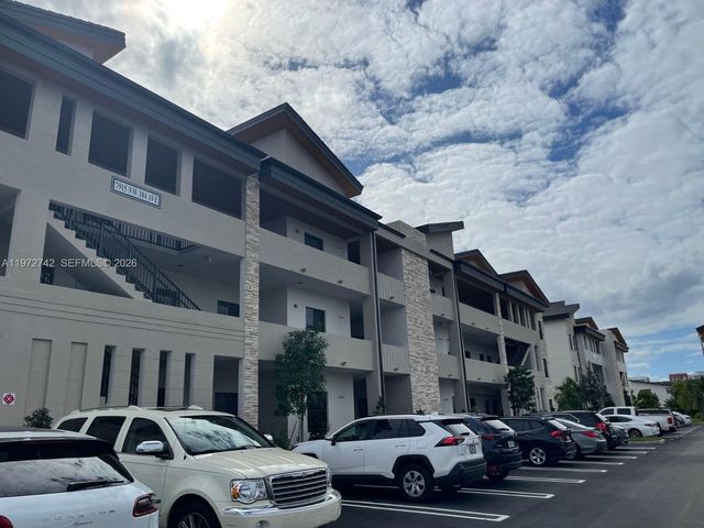 7915 NW 104th Ave 32, Doral, FL 33178