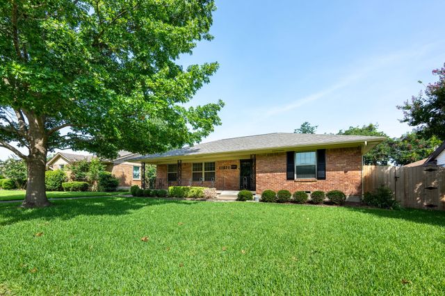 11031 Dunaway Drive, Dallas, TX 75228