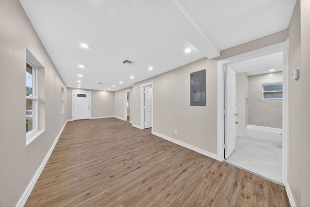 712 SE Bayou Avenue, Stuart, FL 34994