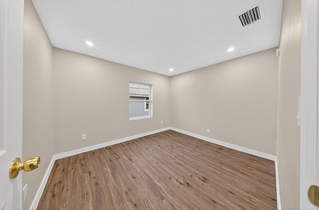 712 SE Bayou Avenue, Stuart, FL 34994