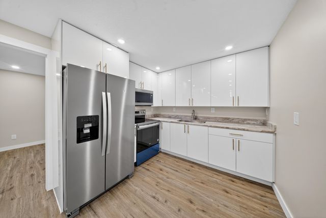 712 SE Bayou Avenue, Stuart, FL 34994