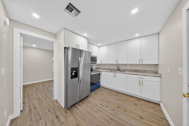 712 SE Bayou Avenue, Stuart, FL 34994