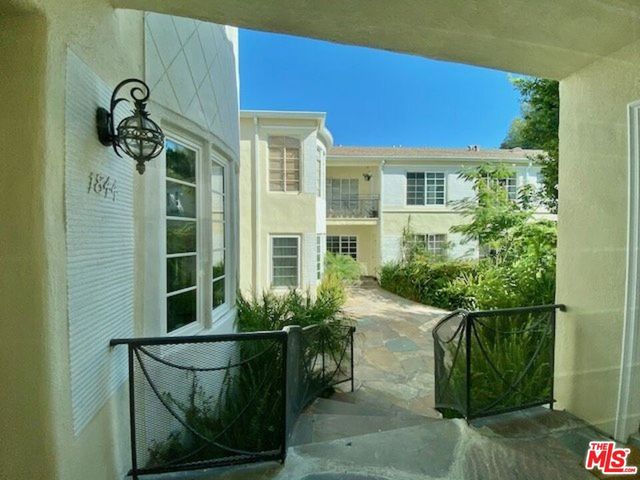 1844 El Cerrito Place 2, Los Angeles, CA 90068