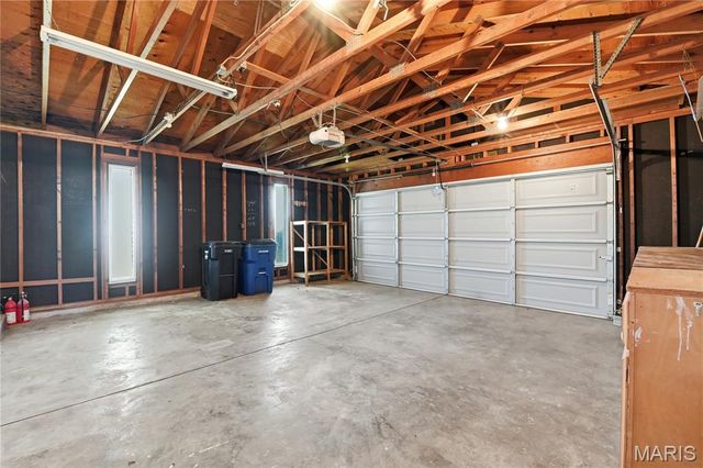2723 Buckingham Drive, Florissant, MO 63033