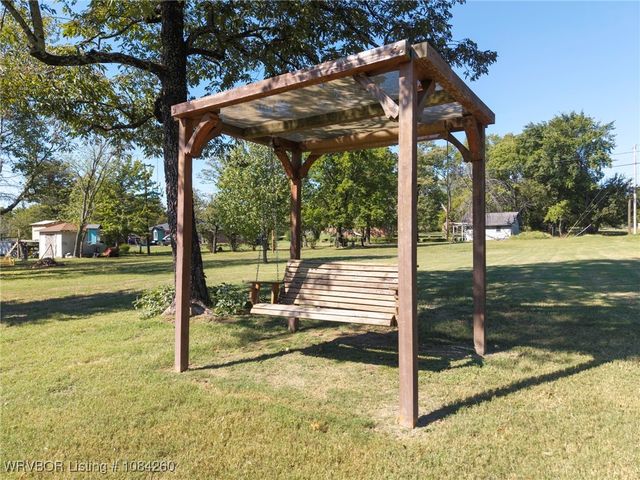 15 Dark Hollow Lane, Van Buren, AR 72956