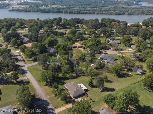 15 Dark Hollow Lane, Van Buren, AR 72956
