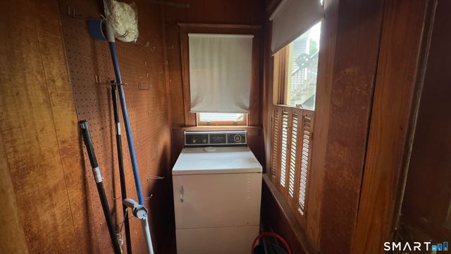 10 Henry Street, Bristol, CT 06010